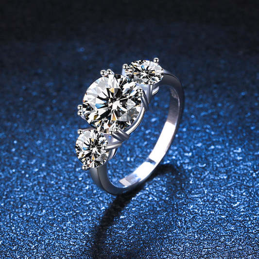 Lunara Luxe Rhodium-Plated Sterling Silver Engagement Ring with Round Brilliant Cut Moissanite