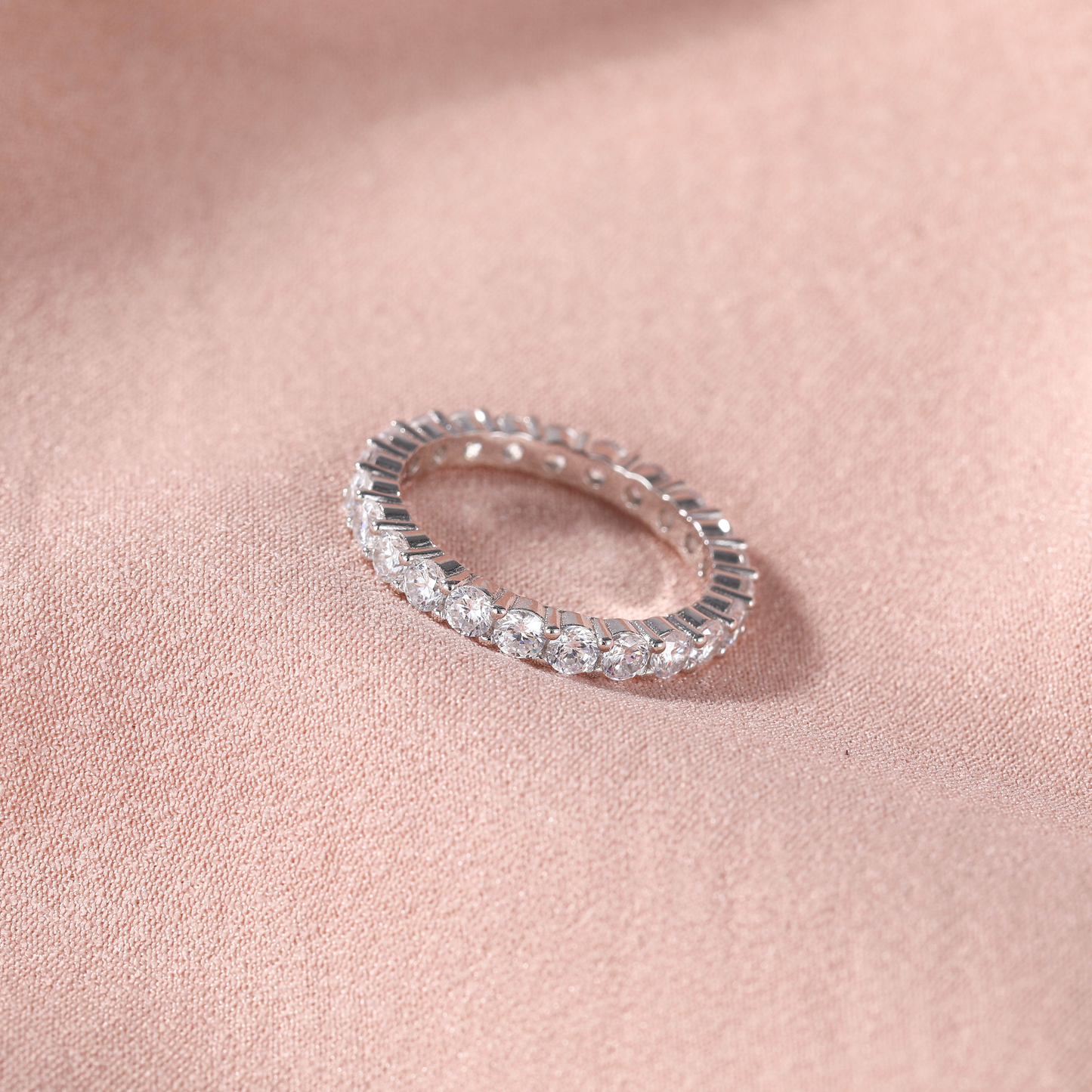 Lunara Luxe 925 Sterling Silver Wedding Band with Oval Cut Zircon – Available in Gold or Silver Finish