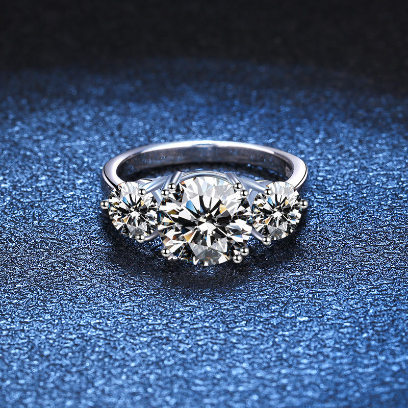 Lunara Luxe Rhodium-Plated Sterling Silver Engagement Ring with Round Brilliant Cut Moissanite
