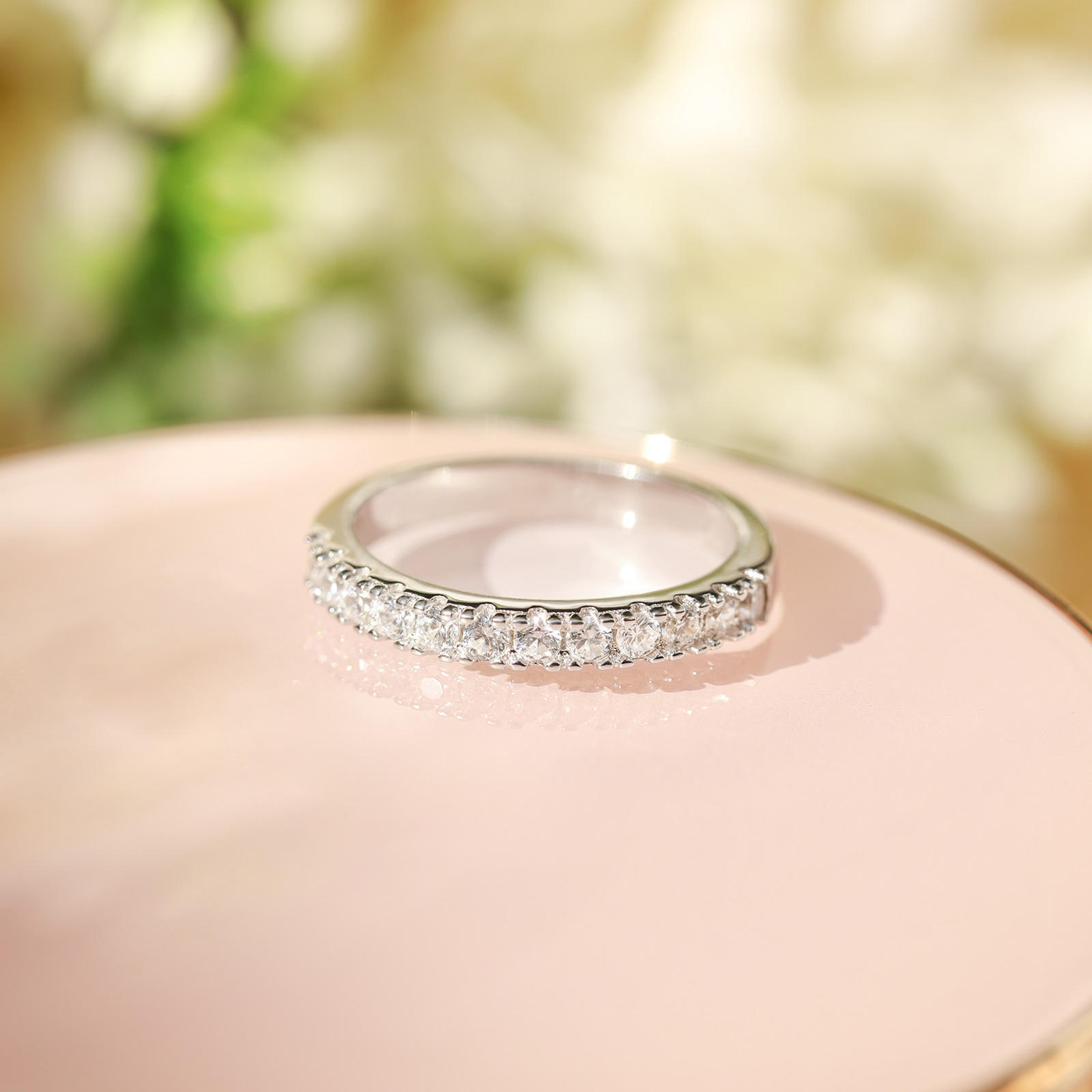 Lunara Luxe 925 Sterling Silver Engagement Ring with Round Brilliant Cut Zircon