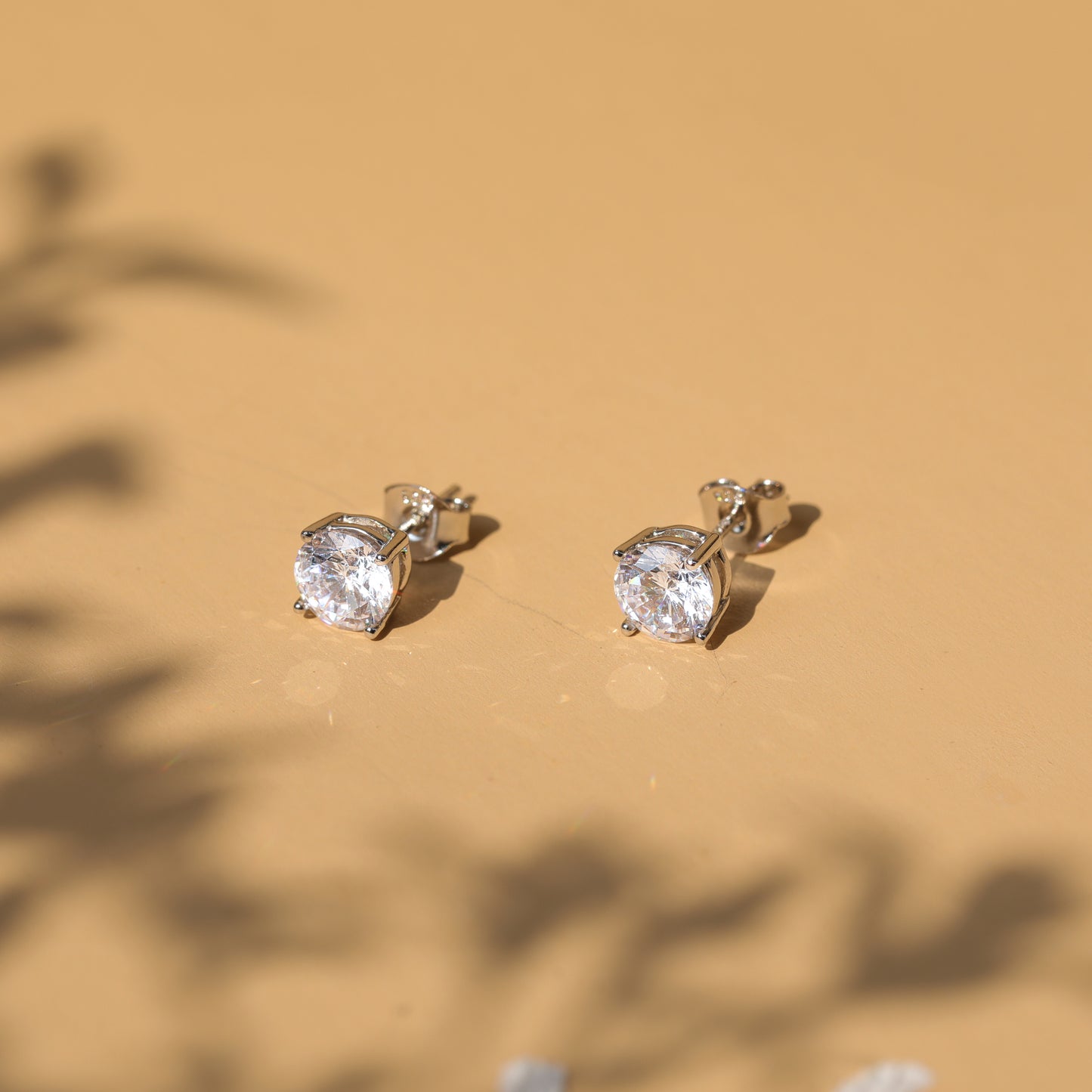 Lunara Luxe 925 Sterling Silver Round Brilliant Cut Zircon Stud Earrings – Silver Plated