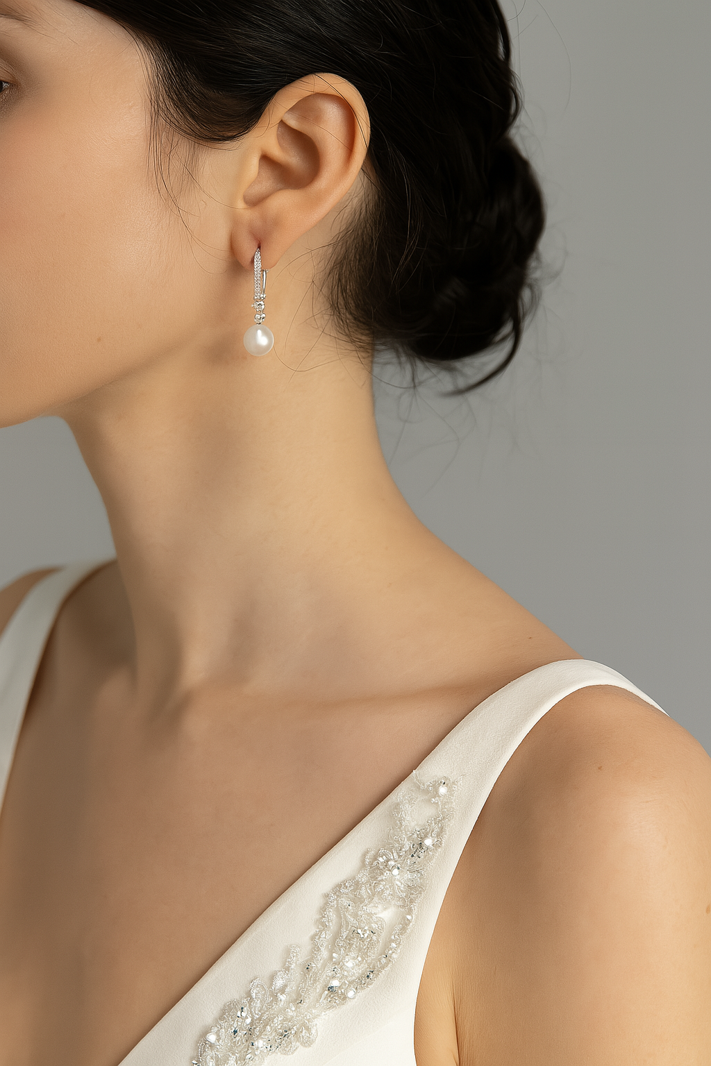 Cute pearl earrings in 925 silver with zirconia
